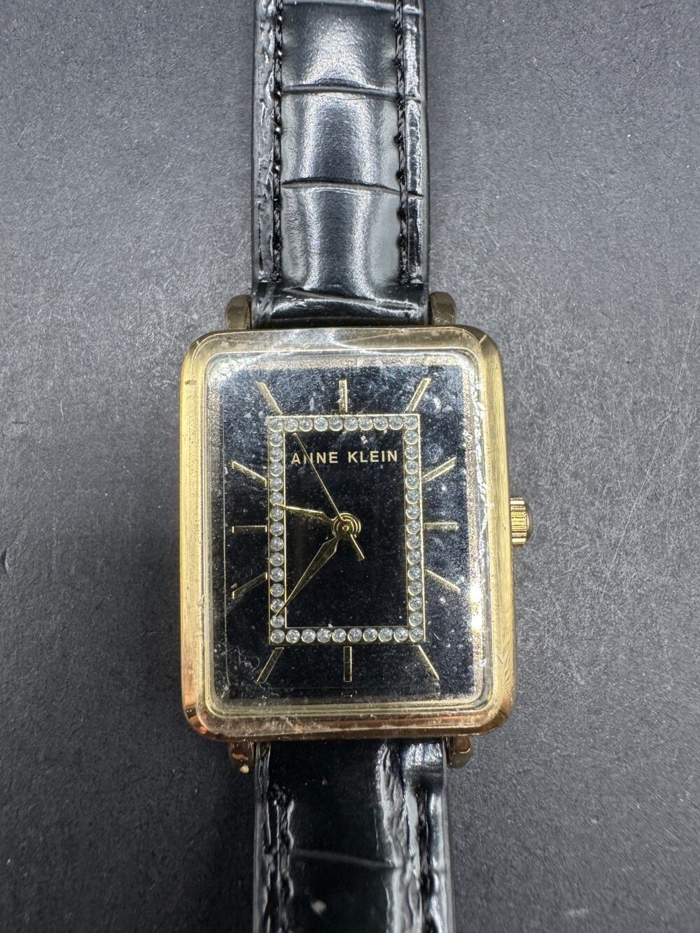 ANNE KLEIN Women's Glitter Accented Black Croco-Grain Leather Strap Watch Works